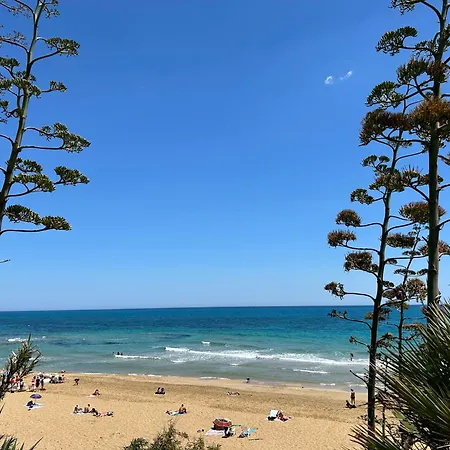 Lina's Near The Sandy & With Wifi Appartamento